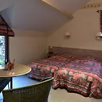 Hotel Moulin De La Strument