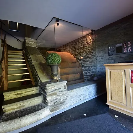 Moulin De La Strument 3*